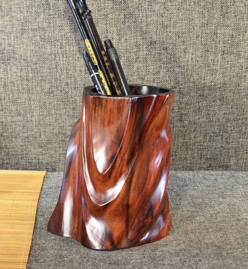 老挝大红酸枝根雕笔筒红酸枝毛笔筒随型根雕笔插筒