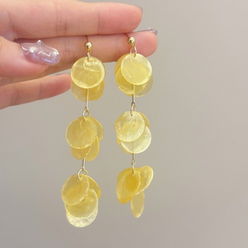 敲靓丽！天然黄色薄贝壳圆片流苏显白耳环度假写真拍照出片耳钉,饰品/流行首饰/时尚饰品新,耳环,淘宝优惠券,粉丝福利购,淘宝优惠卷