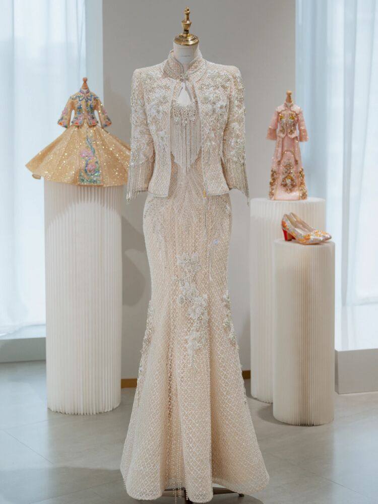 银色新娘结婚两件套中式嫁衣精美秀禾服鱼尾马来褂高端改良旗袍白