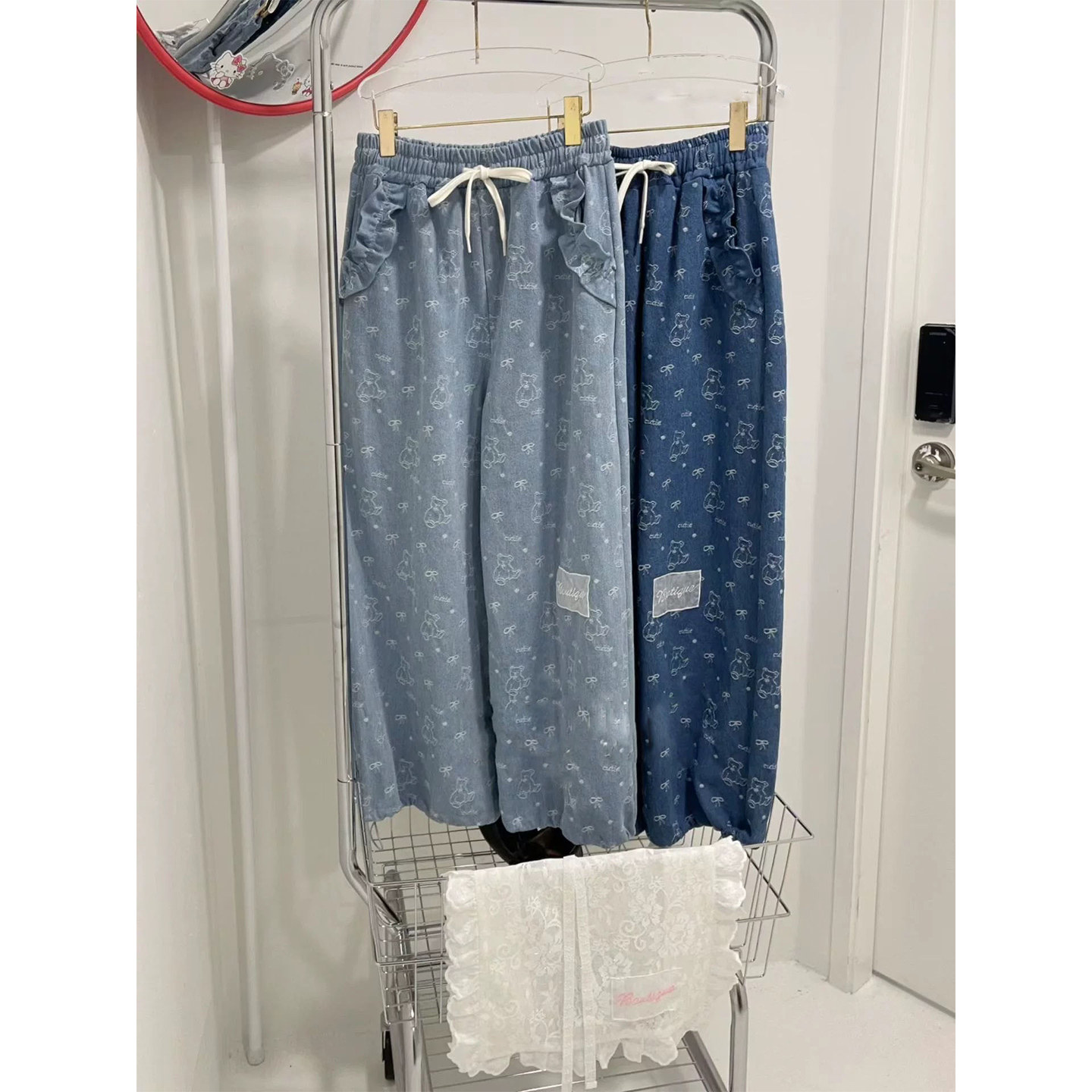 韩国东大门2026春新款松紧腰系带宽松荷叶边牛仔裤阔腿裤休闲裤女