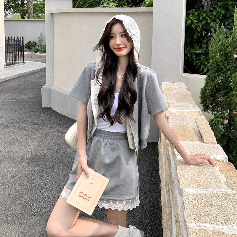 甜美蕾丝连帽短袖卫衣套装裙女2025夏小个子浅灰色高腰短裙两件套