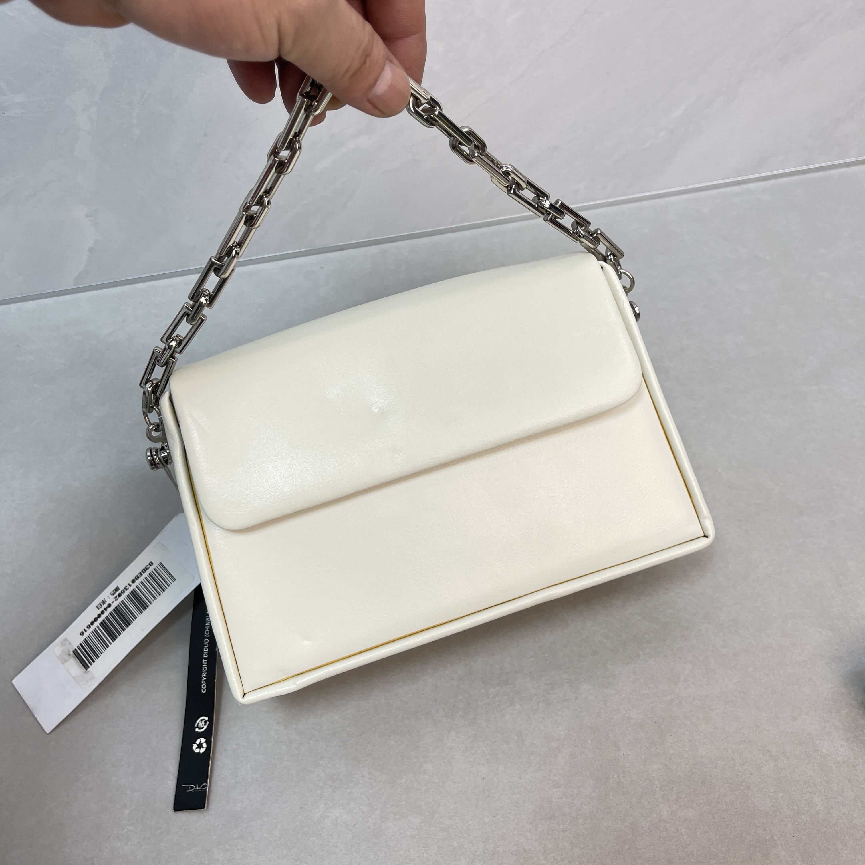 正品迪朵撤柜清仓真皮女包白色链条小方包女轻奢单肩斜挎包百搭包图片