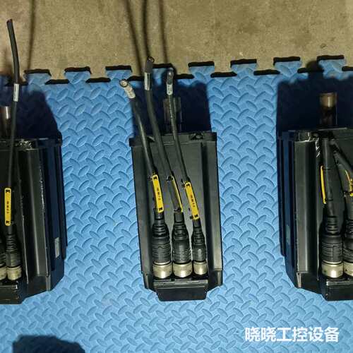 议价AB伺服电机MPL-B540K-MK24AA成色如图