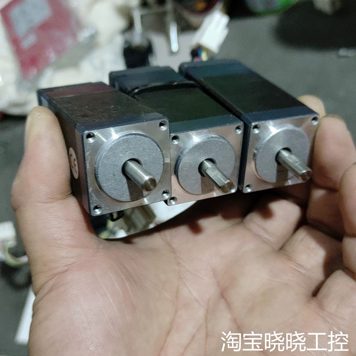 件步进电机ASM36AK，驱动器ASD10B－K便宜议价