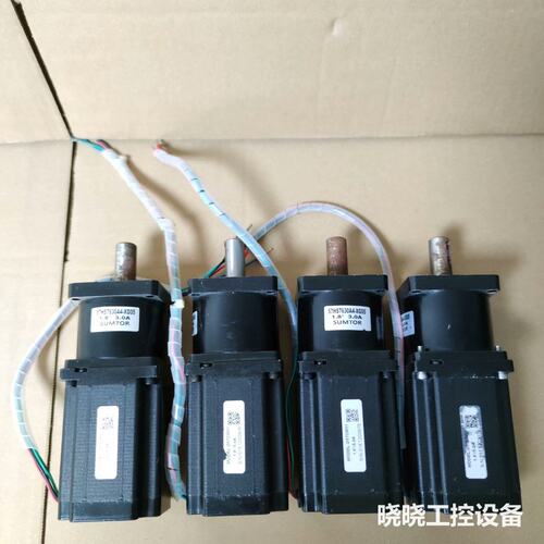 议价60步进电机带减速机，一起4套，电机型号D57CM31，法兰