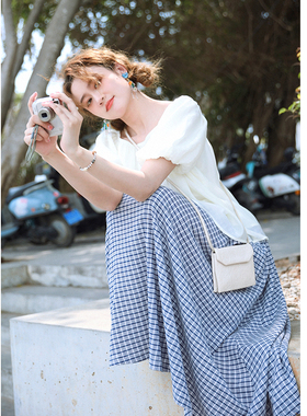 花吉Q477蓝色宽松格子抽绳垂感松紧腰半身裙2026新款夏抽褶格子裙