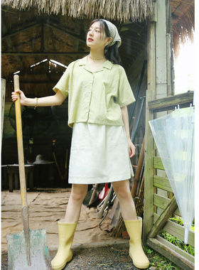 花吉B993芥绿色西装翻领格子短款短袖衬衫女2026新款夏宽松衬衣