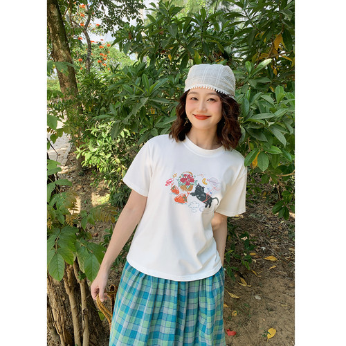 花吉白色圆领印花宽松短袖t恤
