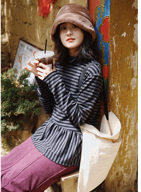 花吉C083黑色复古裙摆设计拼接条纹高领打底T恤女2025新款秋上衣