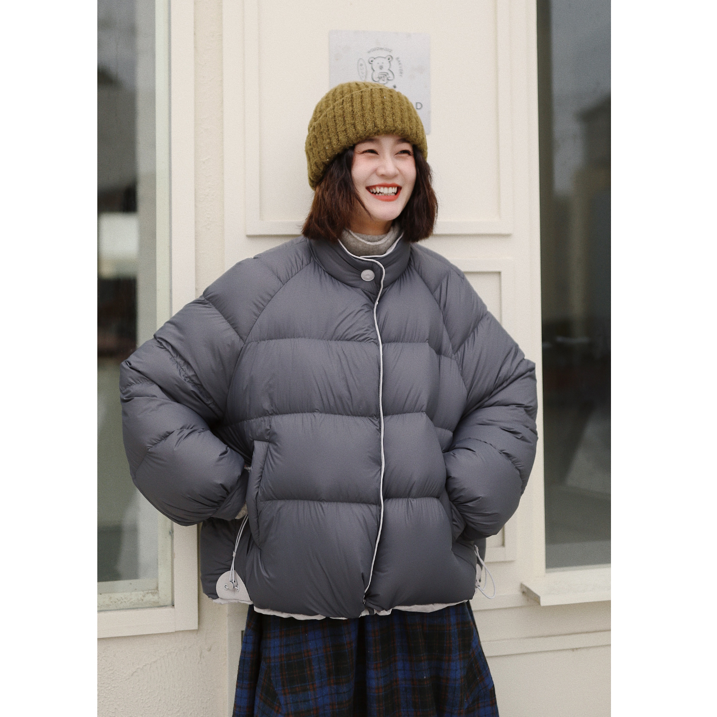 花吉C113灰色韩版复古90白鸭绒两面穿撞色立领羽绒服女2025新款冬