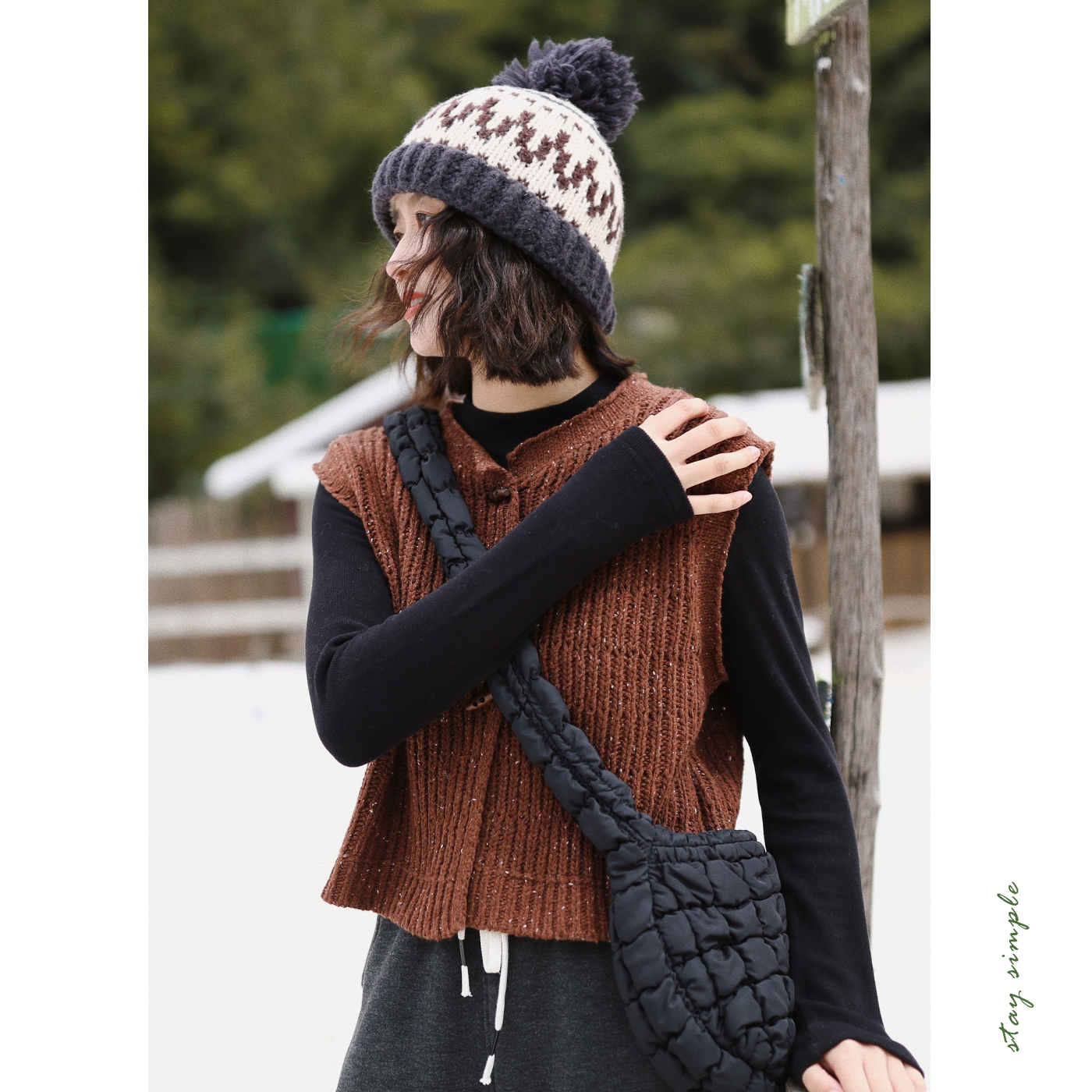 花吉C084棕色木质牛角扣混色卷边无袖针织马甲女2025新款秋冬马夹