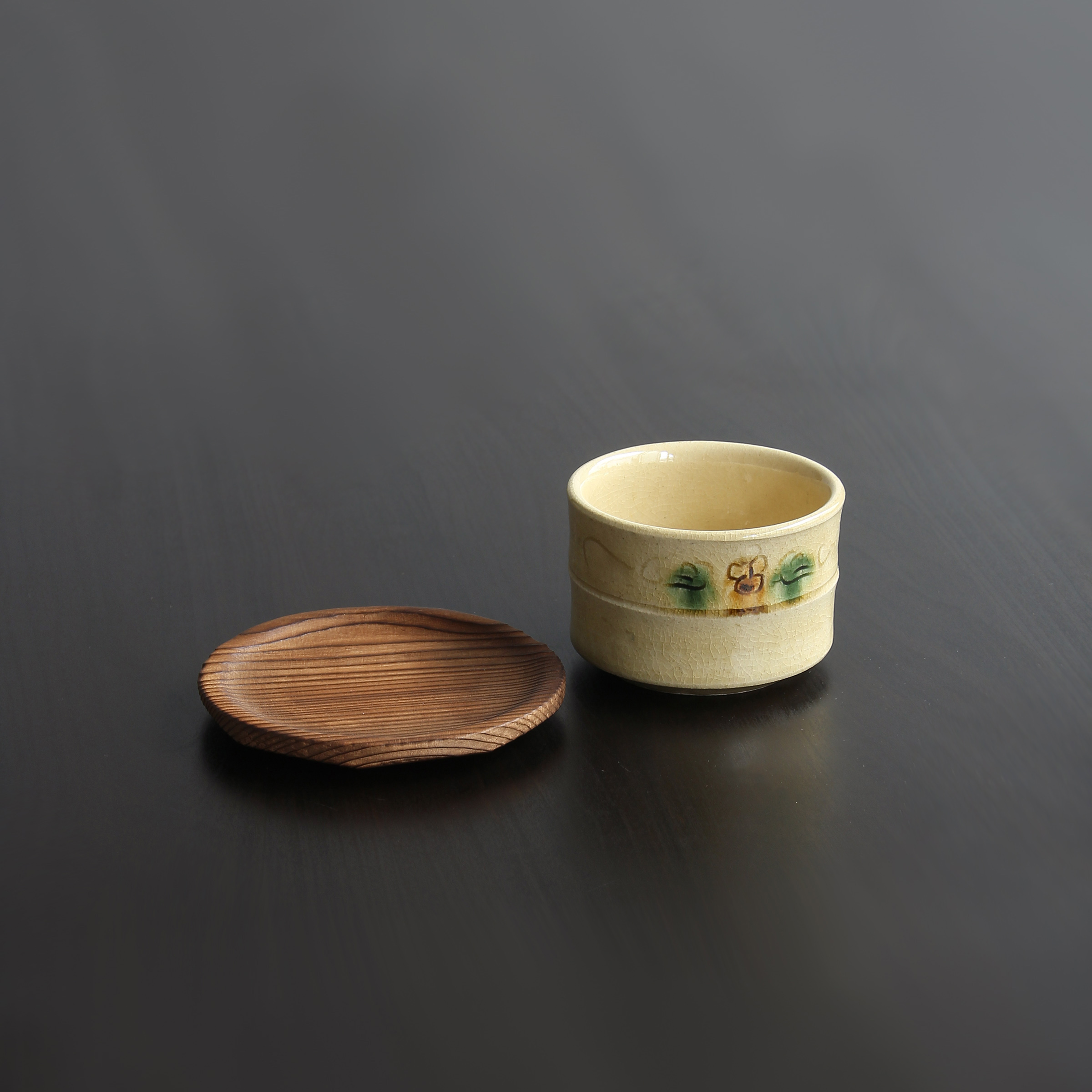 日本进口美浓烧手作黄濑户竹节形大茶水杯日式汤吞茶器附烧杉木碟