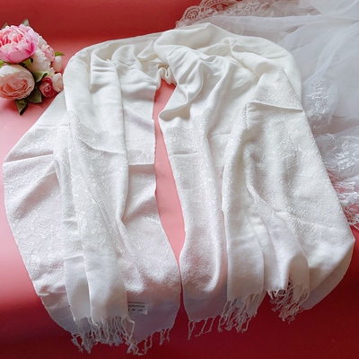 加大加宽秋冬围巾披肩百搭白色 手工流苏 只卖29.99元