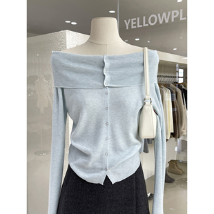 早春温柔纯欲风一字肩大翻领针织衫2026新款设计感气质漂亮女人衫