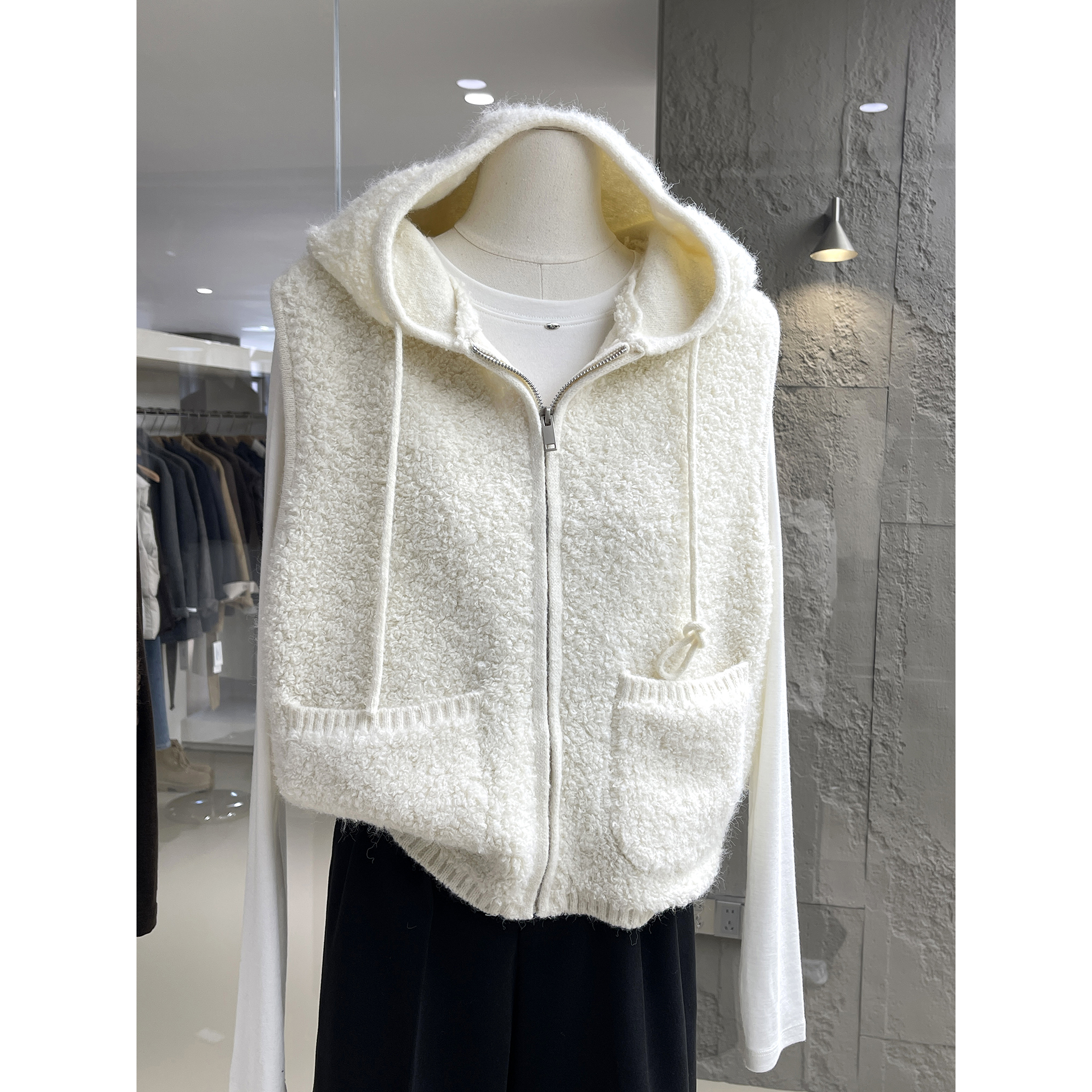 温暖可爱毛圈针织无袖马甲外套