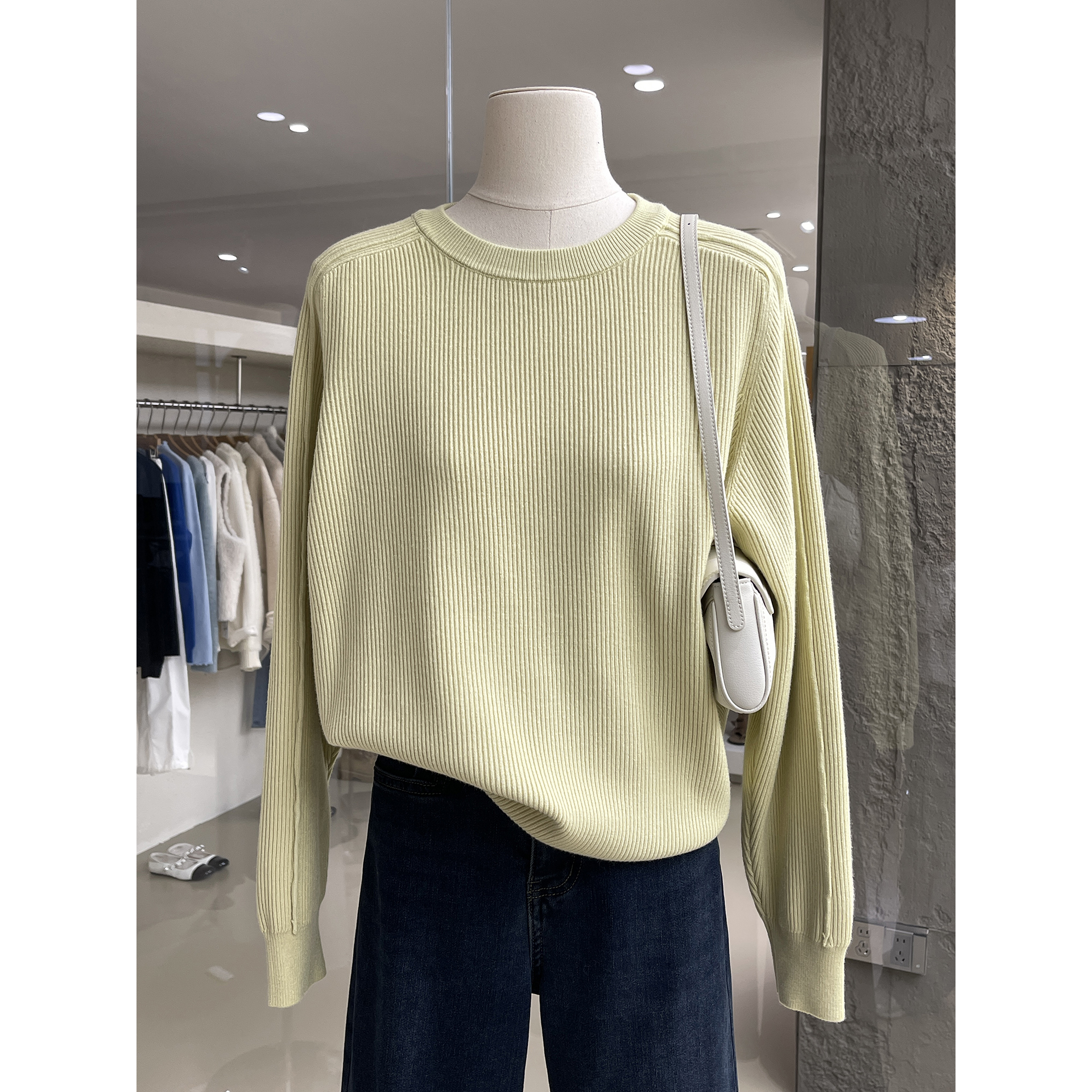 简约抗起球安迪绒圆领套头毛衣