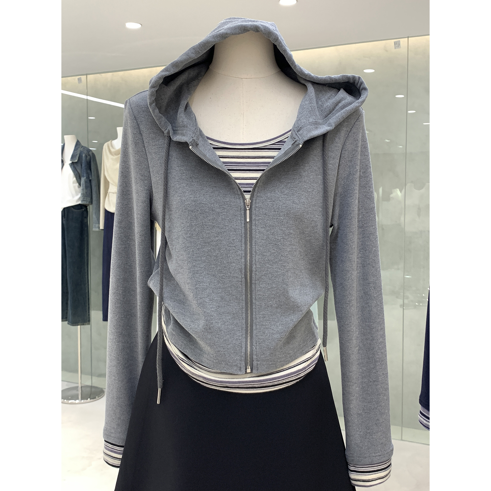 懒人叠穿感假两件条纹开衫连帽衫