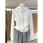 休闲运动风慕斯羊绒连帽双拉链收腰外套鱼骨线正肩显瘦小蛮腰上衣