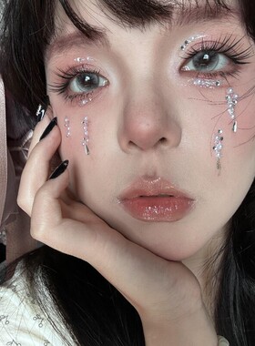 万圣节脸贴仙女落泪妆容贴钻眼下泪滴碎钻泪钻珍珠钻跨年表演装饰