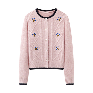 影系の粉色绞花纹毛衣开衫女2025冬季新款圆领花朵刺绣针织短外套