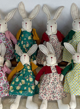 2026新款兔子碎花裙针织毛衣娃娃手作棉麻布艺儿童宝宝玩偶摆件潮