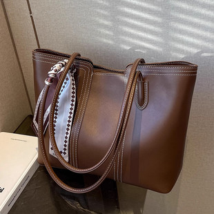 ckitty it秋冬2025超火托特包大包女大容量高级感时尚上班通勤包