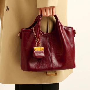 MK DA正品女包高级感红色新娘结婚包新款真皮小托特包复古斜挎包