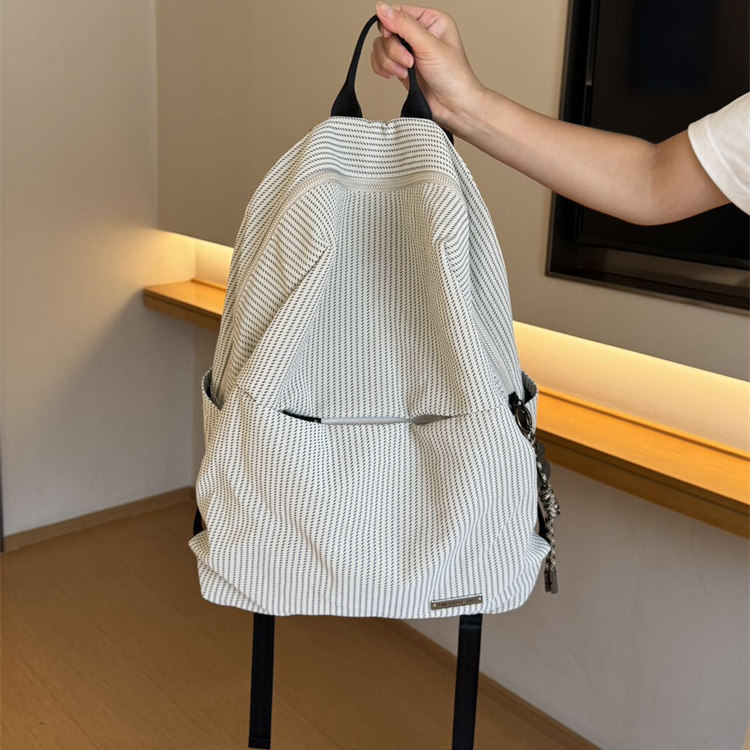 法国ZAMP大容量旅行背包极简风百搭通勤背包休闲双肩包男女轻便