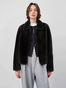 2026年新款女装韩系毛呢外套短款宽松全羊毛上衣拉链翻领皮毛一体