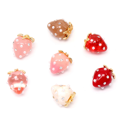 日本进口树脂草莓吊坠珍珠镶嵌