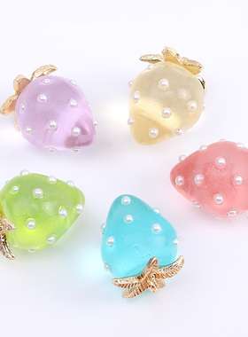 日本进口原创果冻色草莓吊坠 ins爆款 树脂日系DIY手作饰品配件