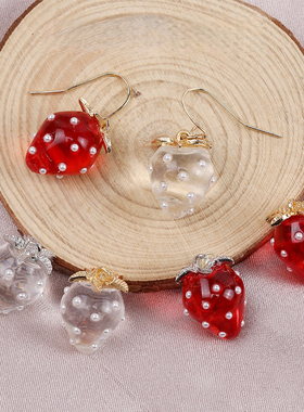 日本进口原创通透草莓吊坠 ins爆款 树脂日系DIY手作饰品配件