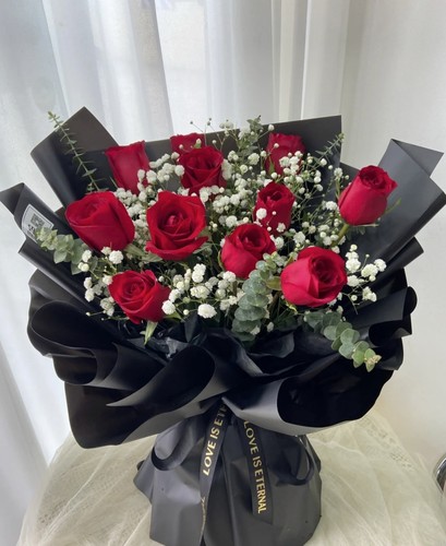 【美若天仙】11枝红玫瑰满天星花束送老婆送女友阆中同城花店送花