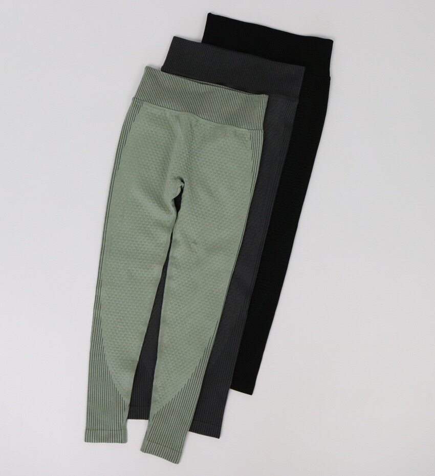 欧单女子高密度瑜伽裤运动长裤健身跑步跳操训练提臀紧身蜜桃臀