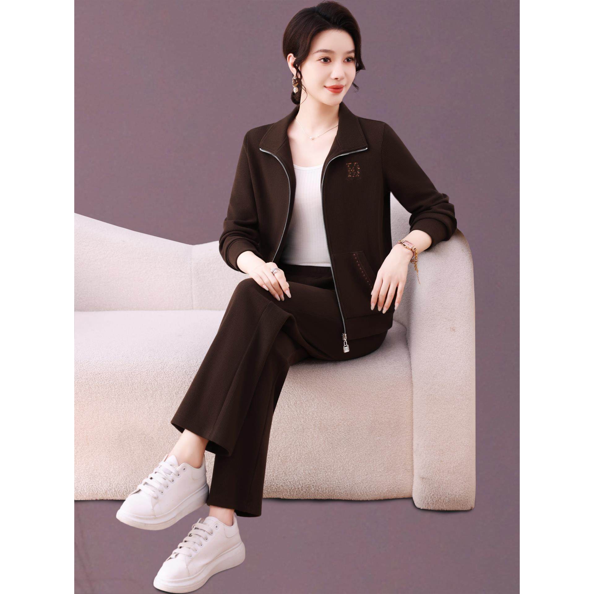 运动服套装女春秋2026新款时尚洋气时髦妈妈装晚夏早秋休闲两件套