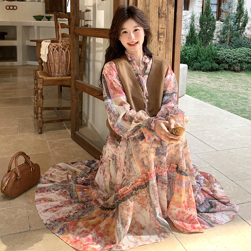 浪漫艺术生连衣裙套装女2025初春新款复古麂皮马甲碎花长裙两件套,女装套装/套裙,芭图娜