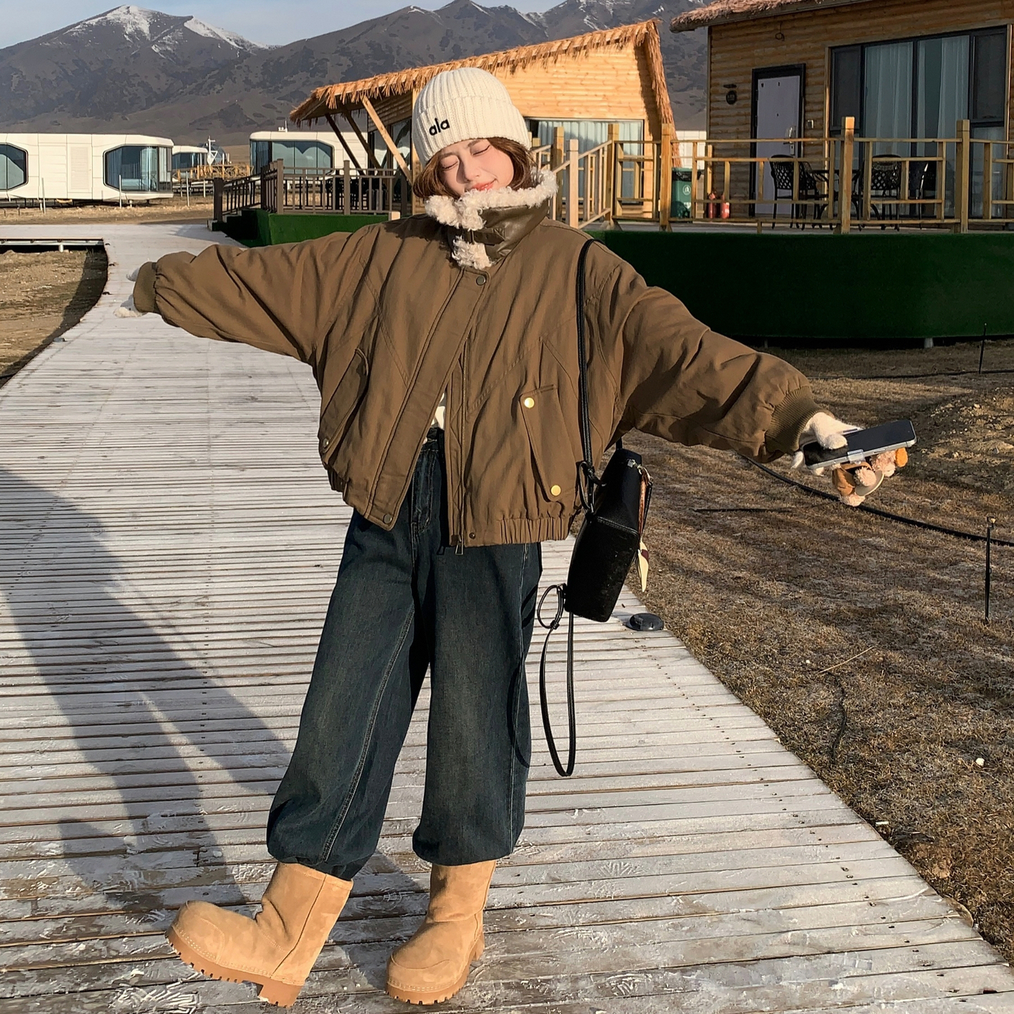 现货数据款！咖色大毛领短款羽绒服【90绒】B260-5357-P265K358，女装羽绒服，芭图娜