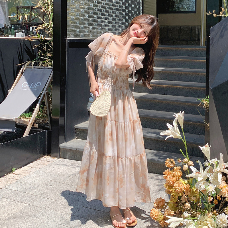 法式温柔风方领碎花连衣裙女2025夏季新款韩版收腰显瘦桔梗长裙子,女装连衣裙,芭图娜