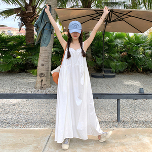 法式甜美白色吊带连衣裙女夏2025新款宽松慵懒长裙到脚踝图片