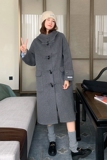 现货！灰色牛角扣连帽中长款双面羊绒大衣B260-3213-P275K398，女装毛呢外套，芭图娜