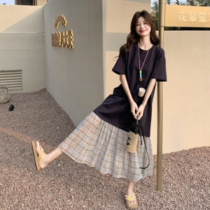 深蓝色格纹拼接鱼尾连衣裙2025新款女夏遮肉显瘦气质高级感t恤裙图片