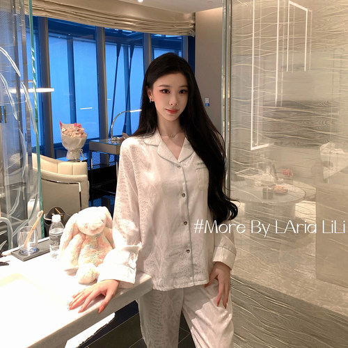 LAria极光白 冰丝纯欲风睡衣女秋季2026新款性感家居服高级感套装