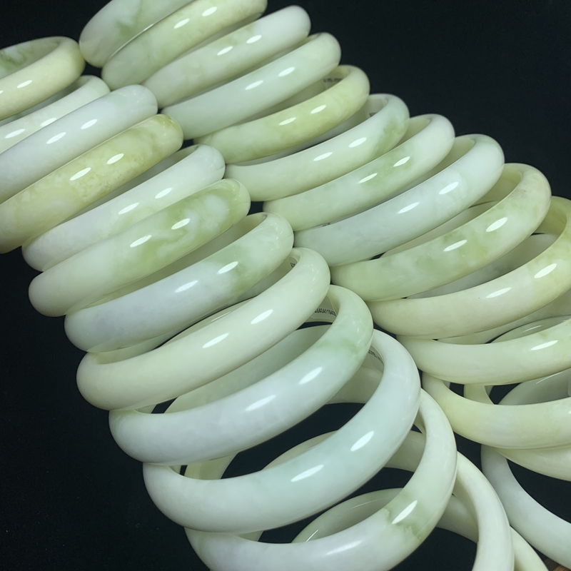 蓝田玉手镯产地天然正品带证书