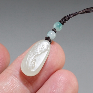 [籽料]和田玉武财神手机吊坠 新疆青白玉关公小挂件 楼叔孤品