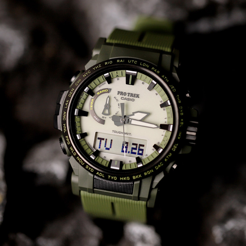 卡西欧登山户外太阳能男表