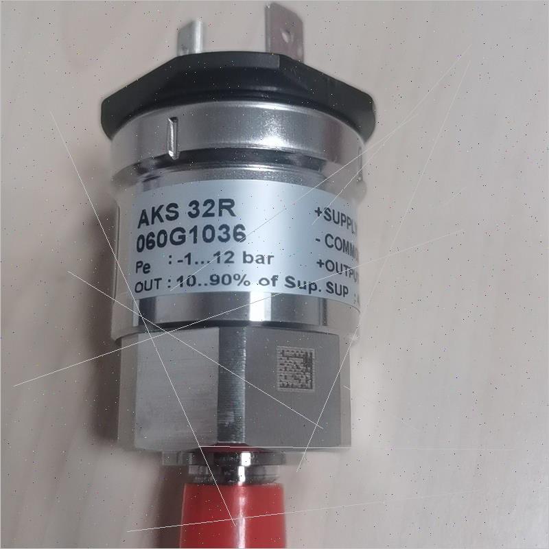 议价丹佛斯压力传器AKS 32R号060G1036量程-1−12bar