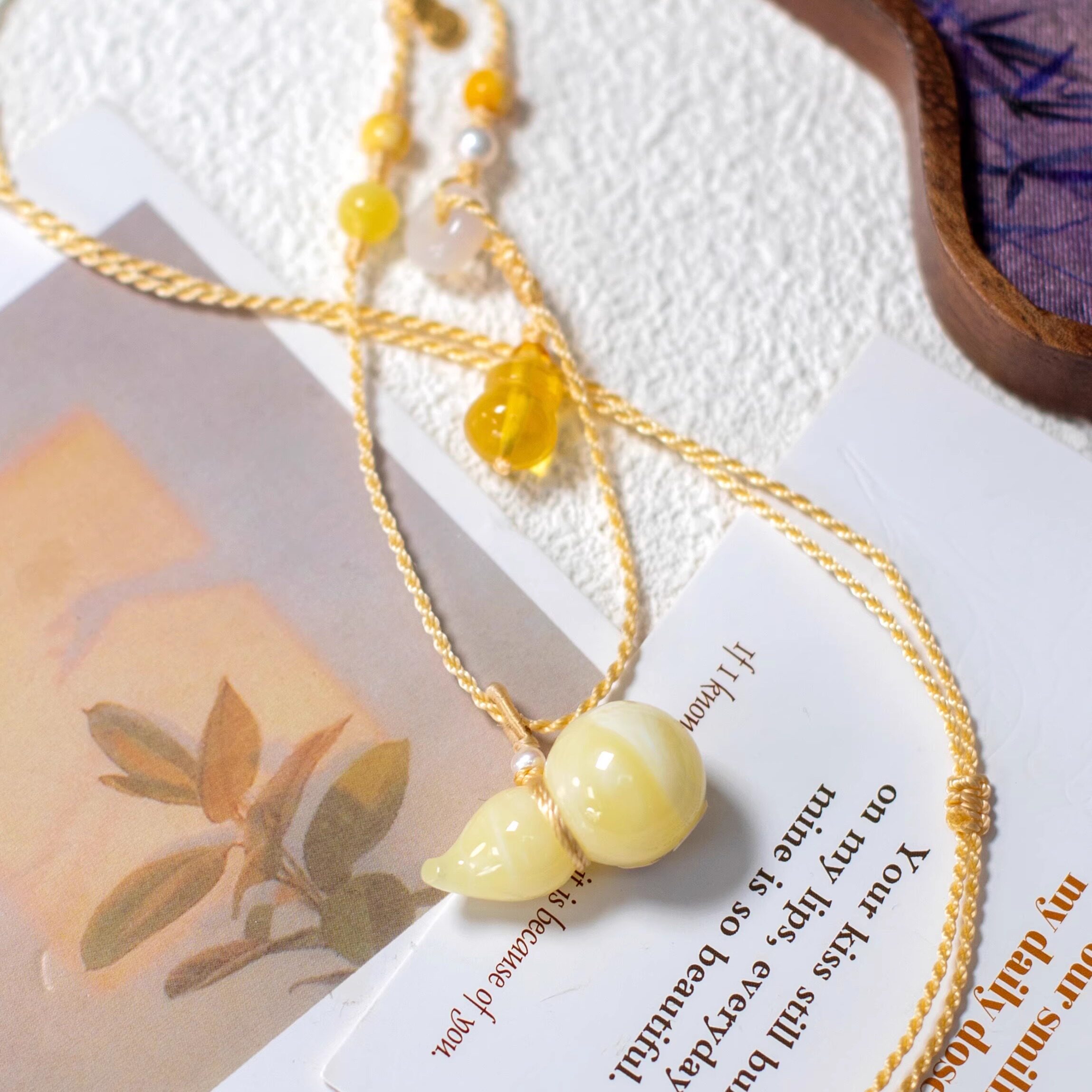 琥珀蜜蜡葫芦手工编织项链女款跑环搭配滴流珍珠多宝原创设计款