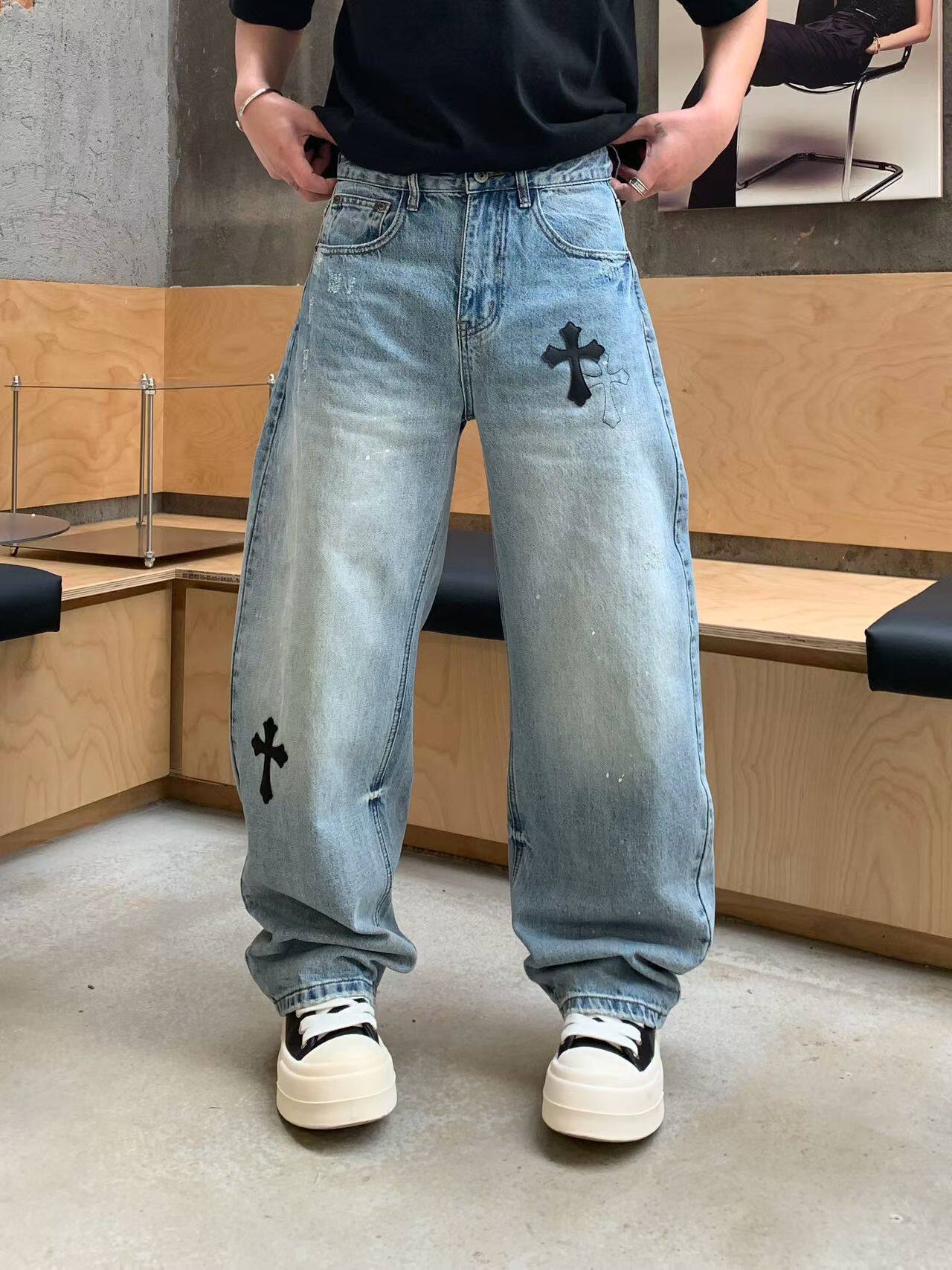 香蕉裤/潮牌宽松直筒十字架贴标牛仔裤男水洗复古设计感个性长裤