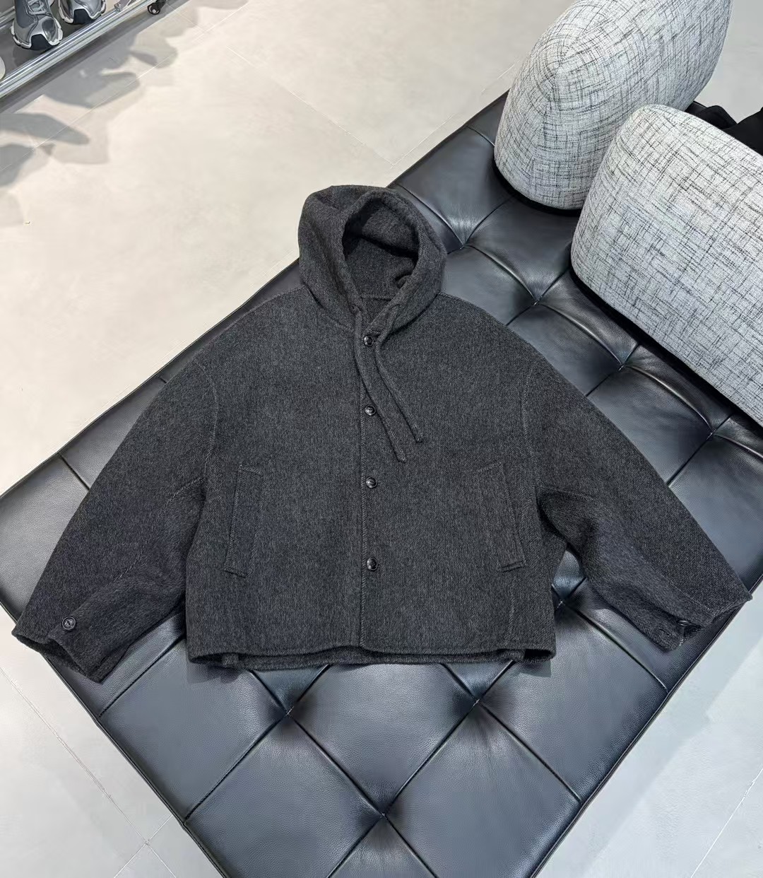 2025冬季新款极简廓形连帽韩版双面羊绒外套男绵羊毛短款毛呢大衣