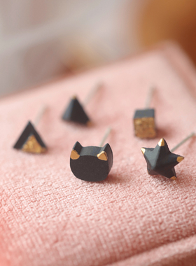 黑色陶瓷猫咪耳钉小众高级感独特耳环女新款2026年爆款可爱养耳洞